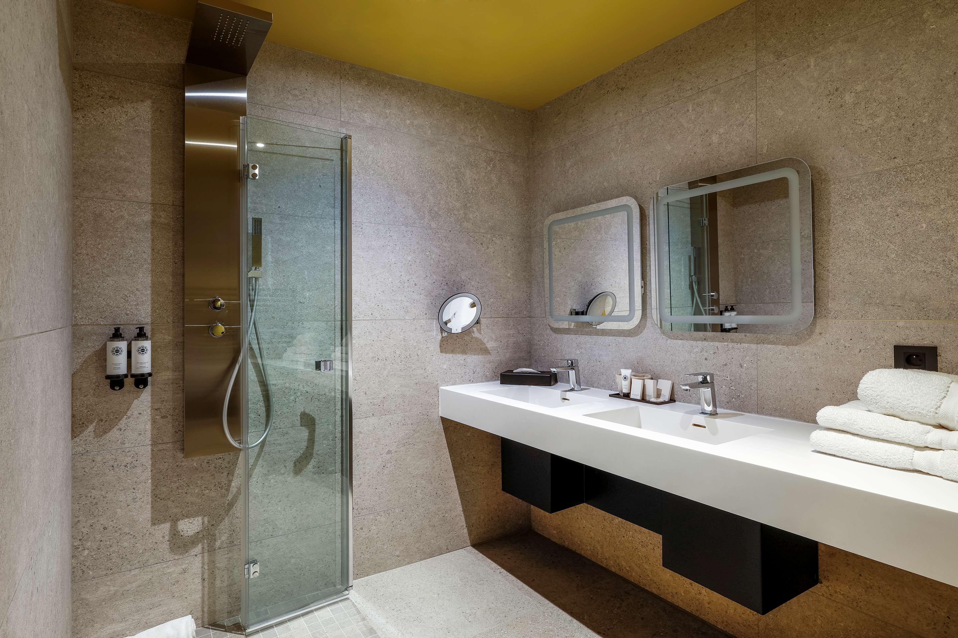 Leprince Hotel Spa; Best Western Premier Collection Le Mans Exterior foto