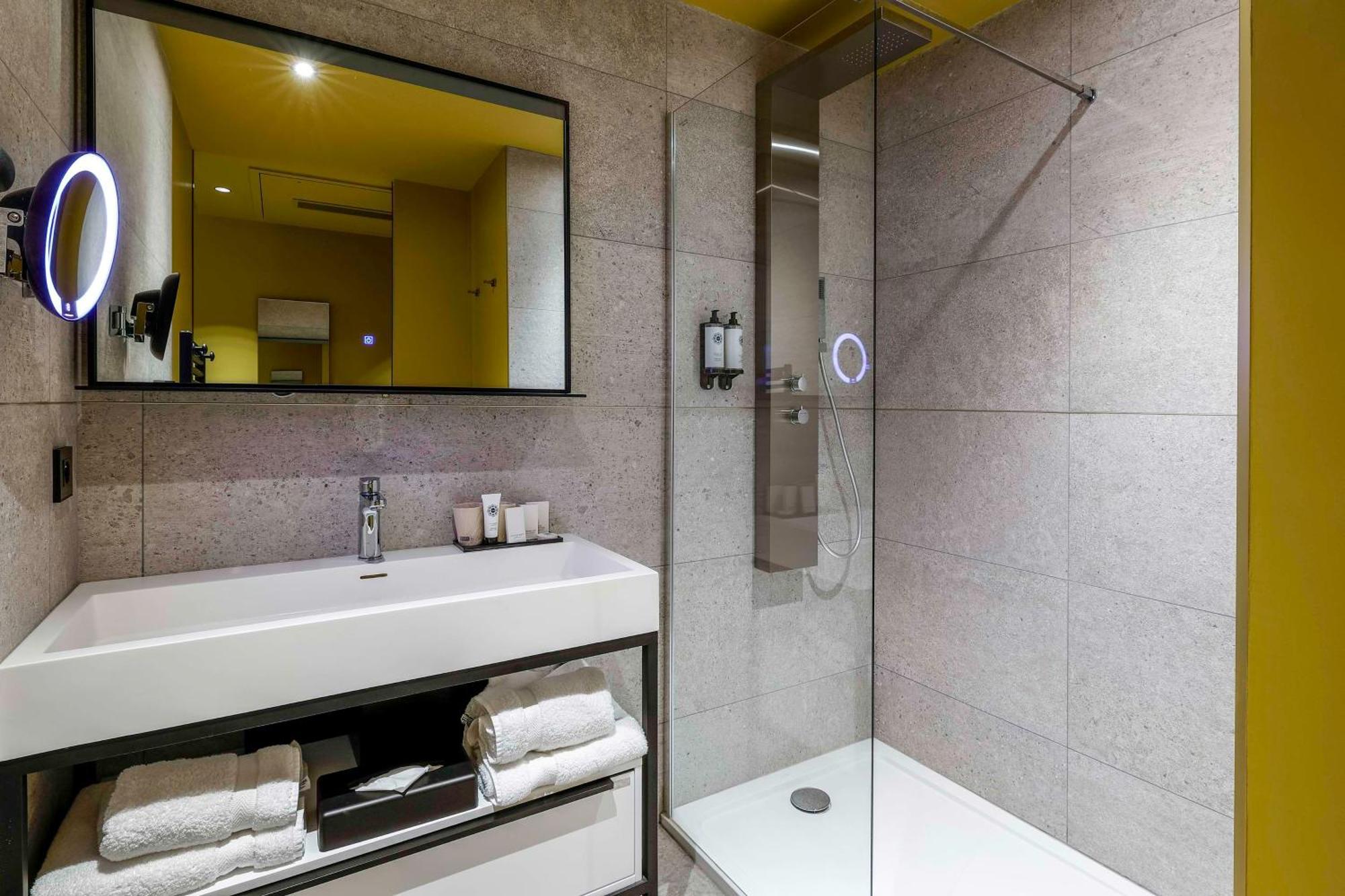 Leprince Hotel Spa; Best Western Premier Collection Le Mans Exterior foto